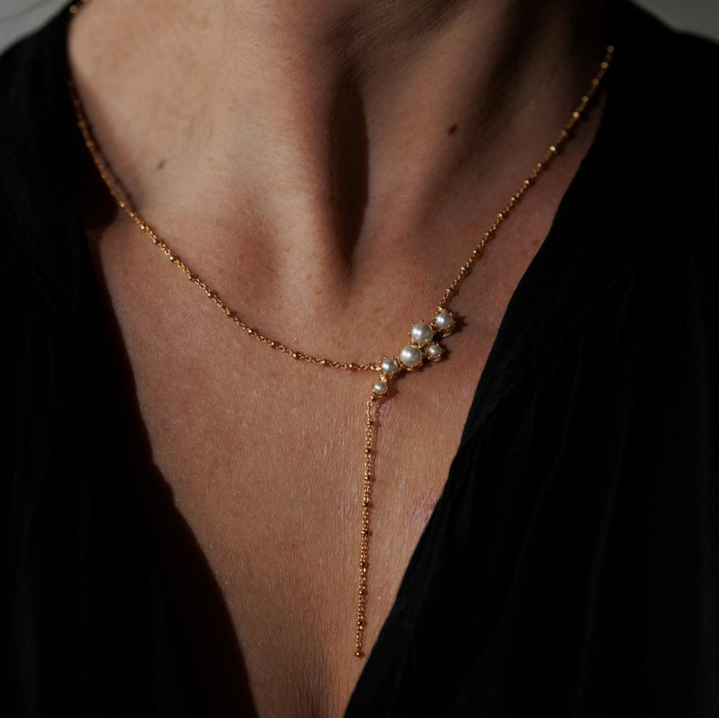 SILK pearl necklace